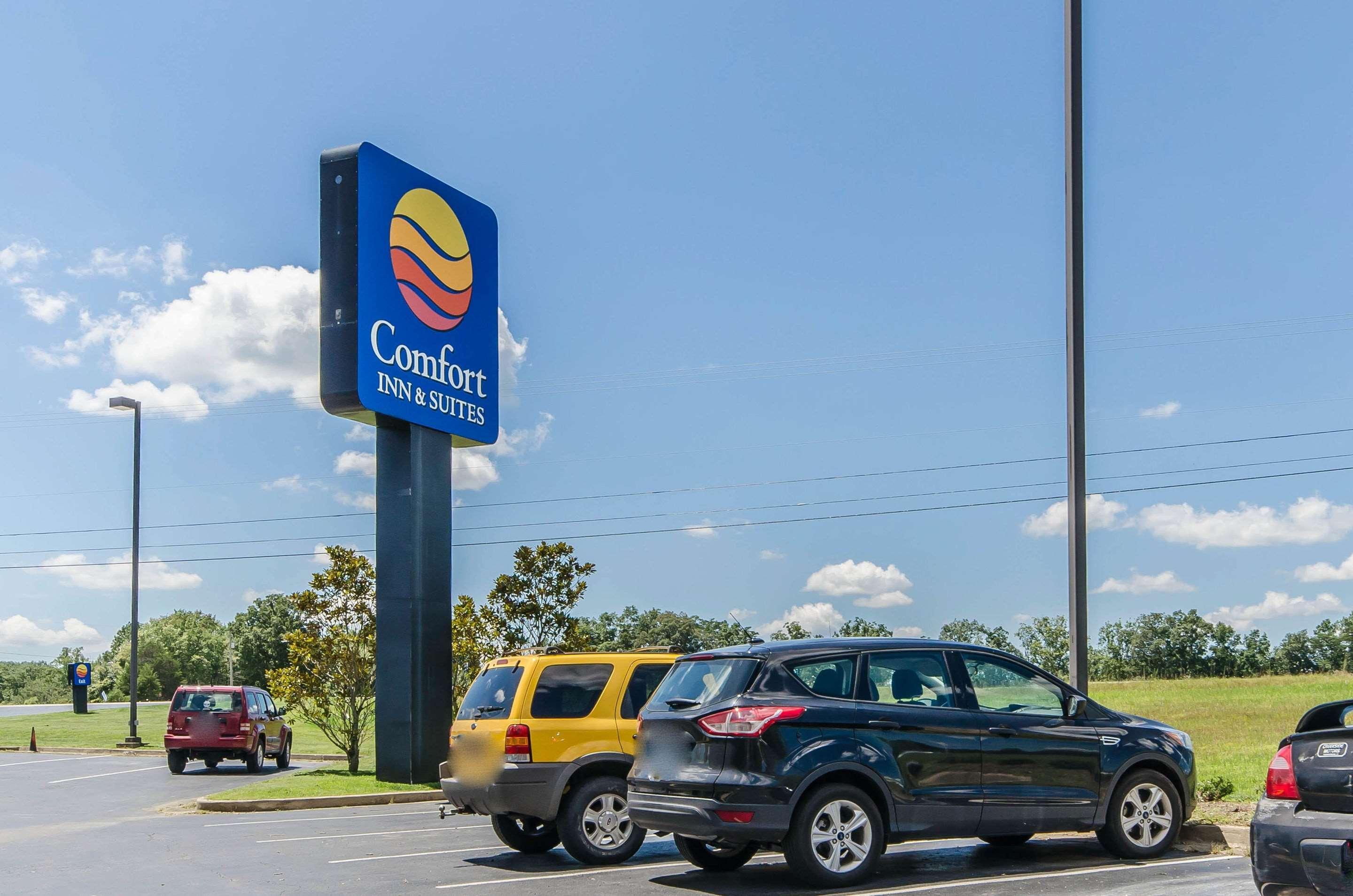 Comfort Inn & Suites Morehead Exterior photo