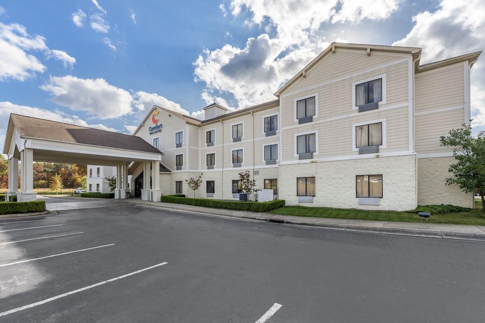 Comfort Inn & Suites Morehead Exterior photo